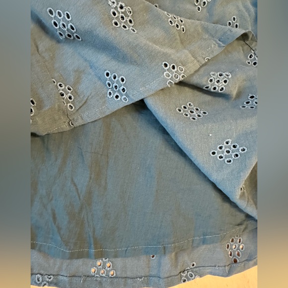 Emberley Macall Eyelet Blouse with Lace Trim, Size XS. - Picture 8 of 9